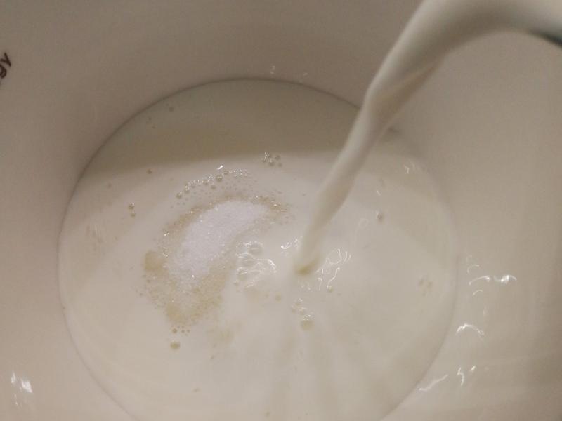 纯奶手撕吐司的做法 步骤1