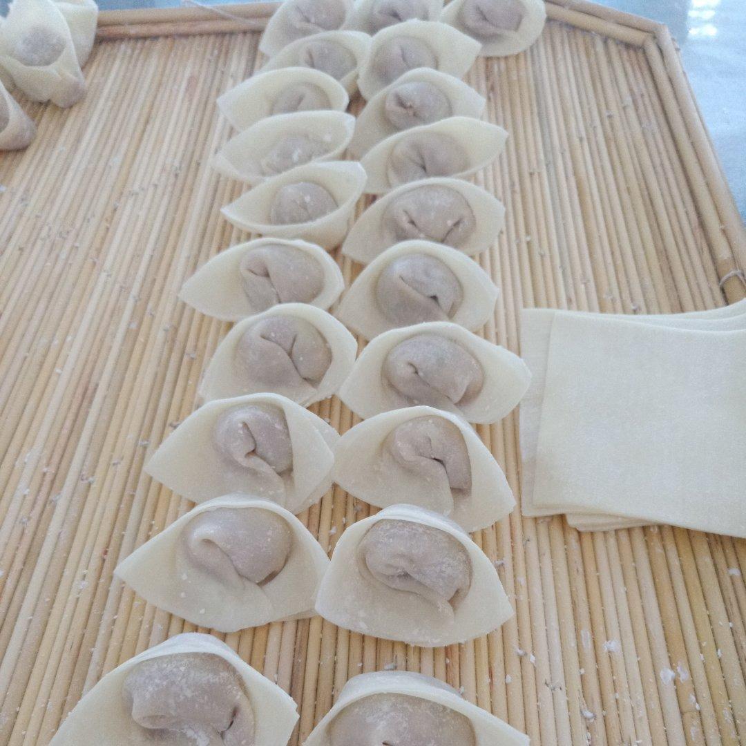 馄饨（两种包法）