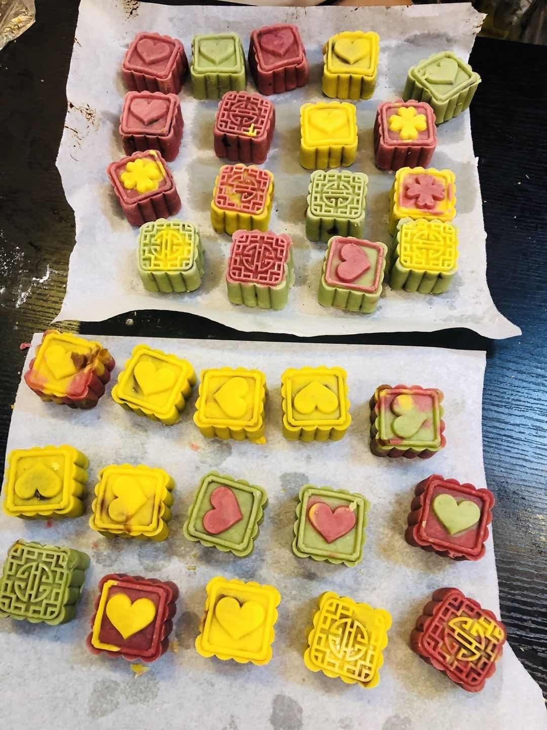 桃山皮—蛋黄莲蓉月饼