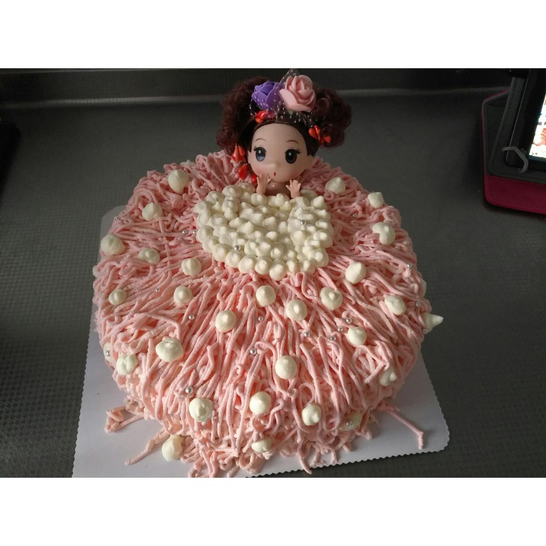 详细步骤制作泡泡浴娃娃蛋糕