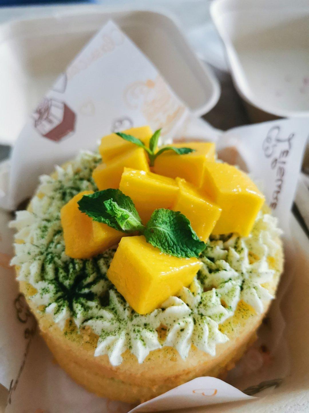 纸杯蛋糕 8寸戚风蛋糕的量