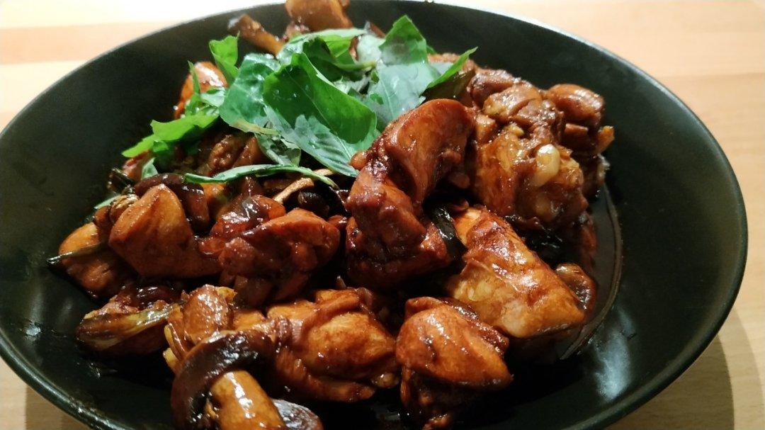 台式三杯鸡