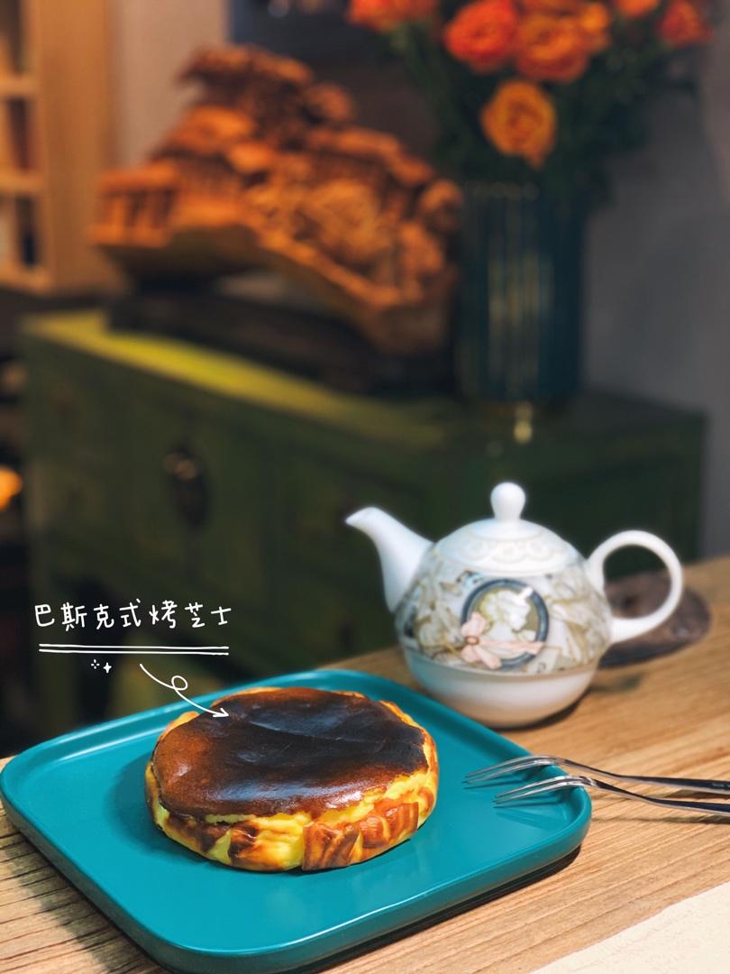 巴斯克式烤芝士蛋糕[超简单][搬运]