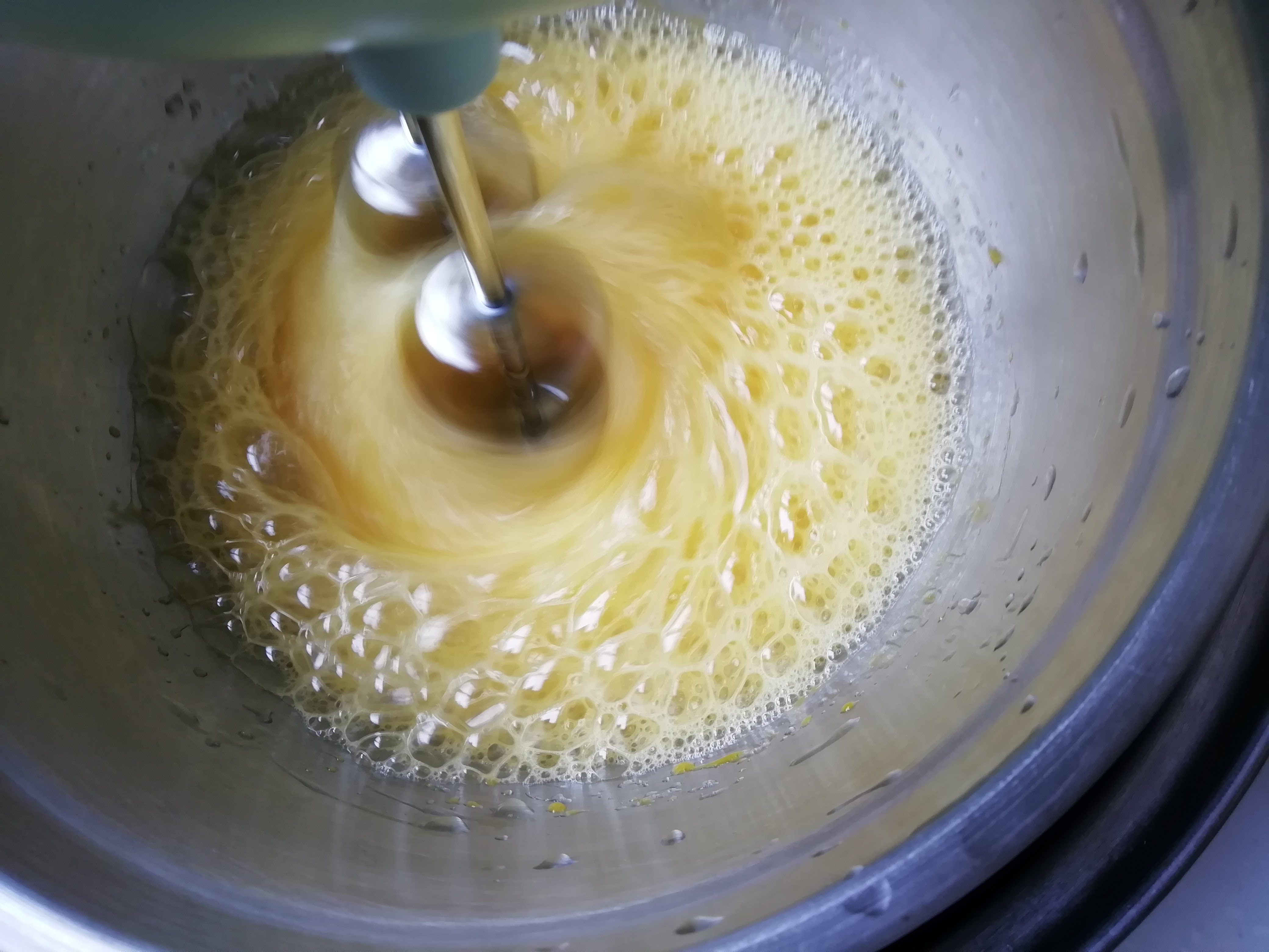 黄油版海绵蛋糕的做法 步骤3