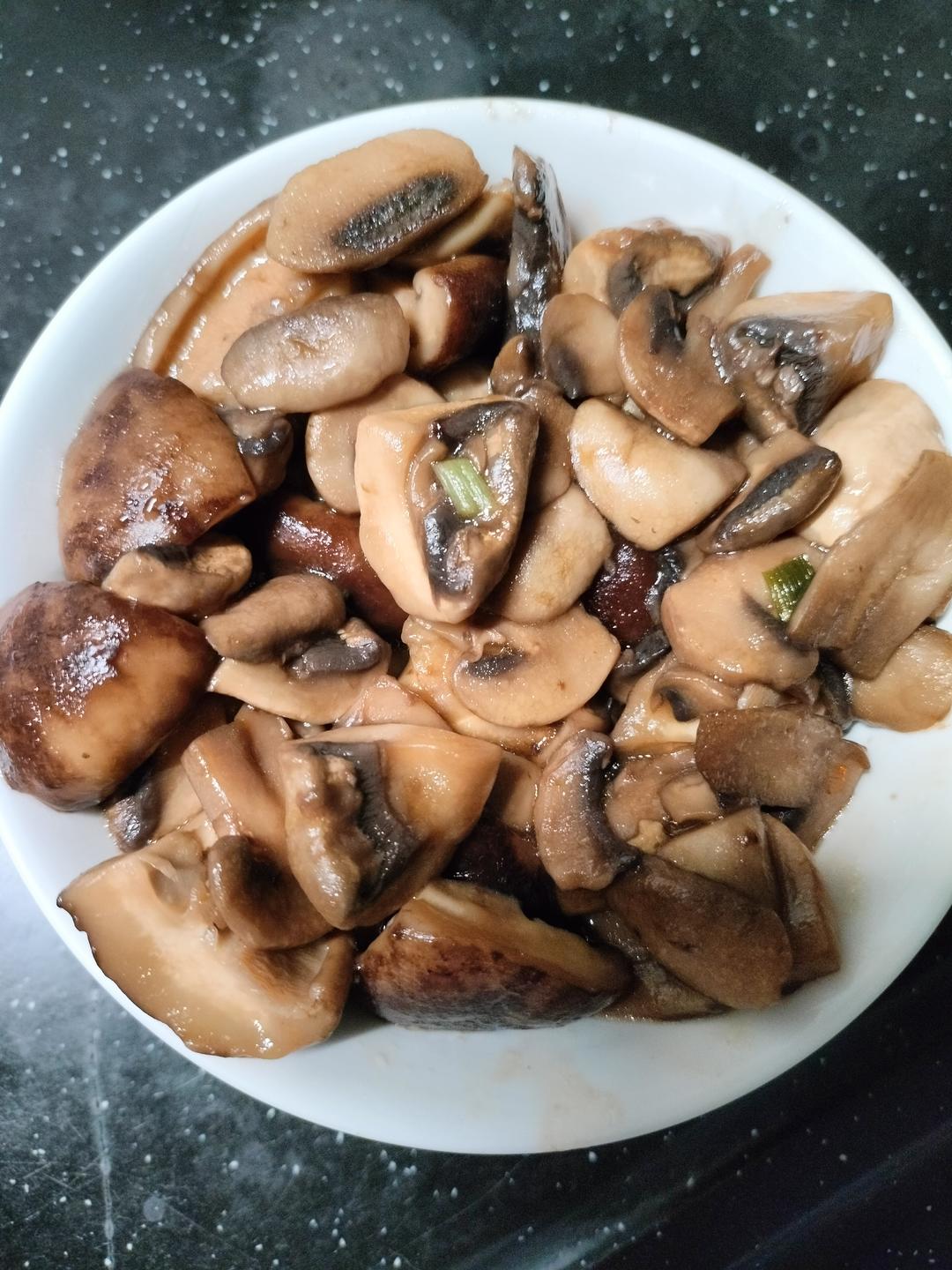 豉油炒双菇（香菇蘑菇）