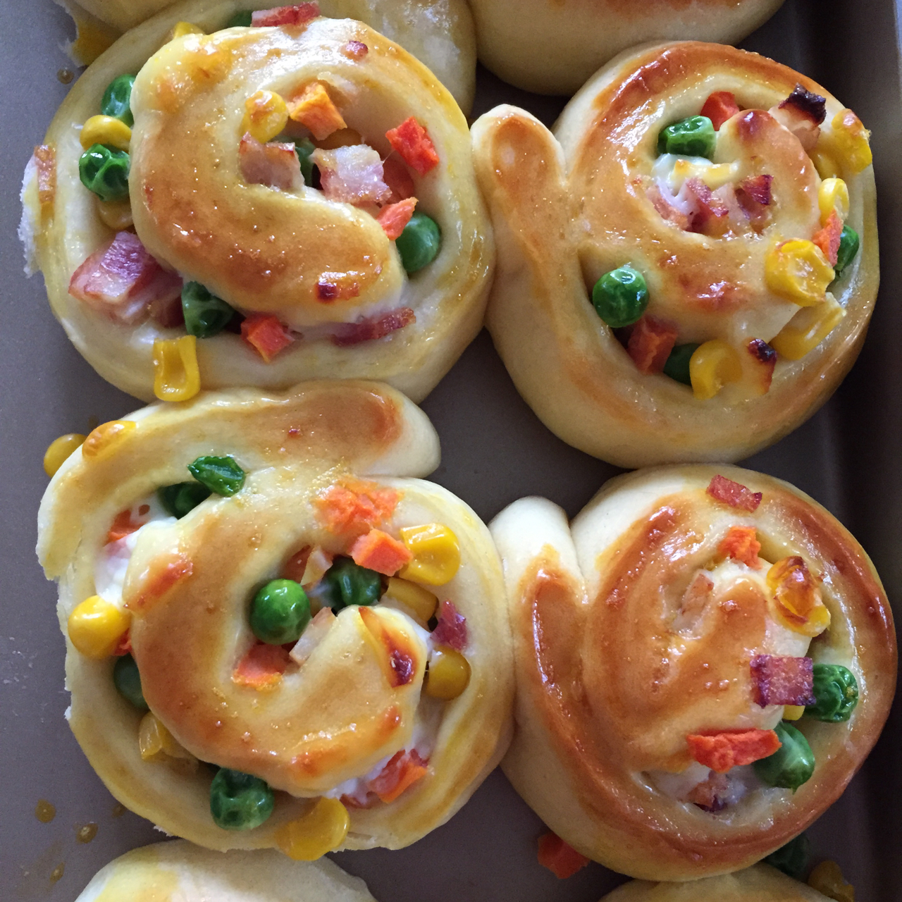 杂蔬火腿芝士卷