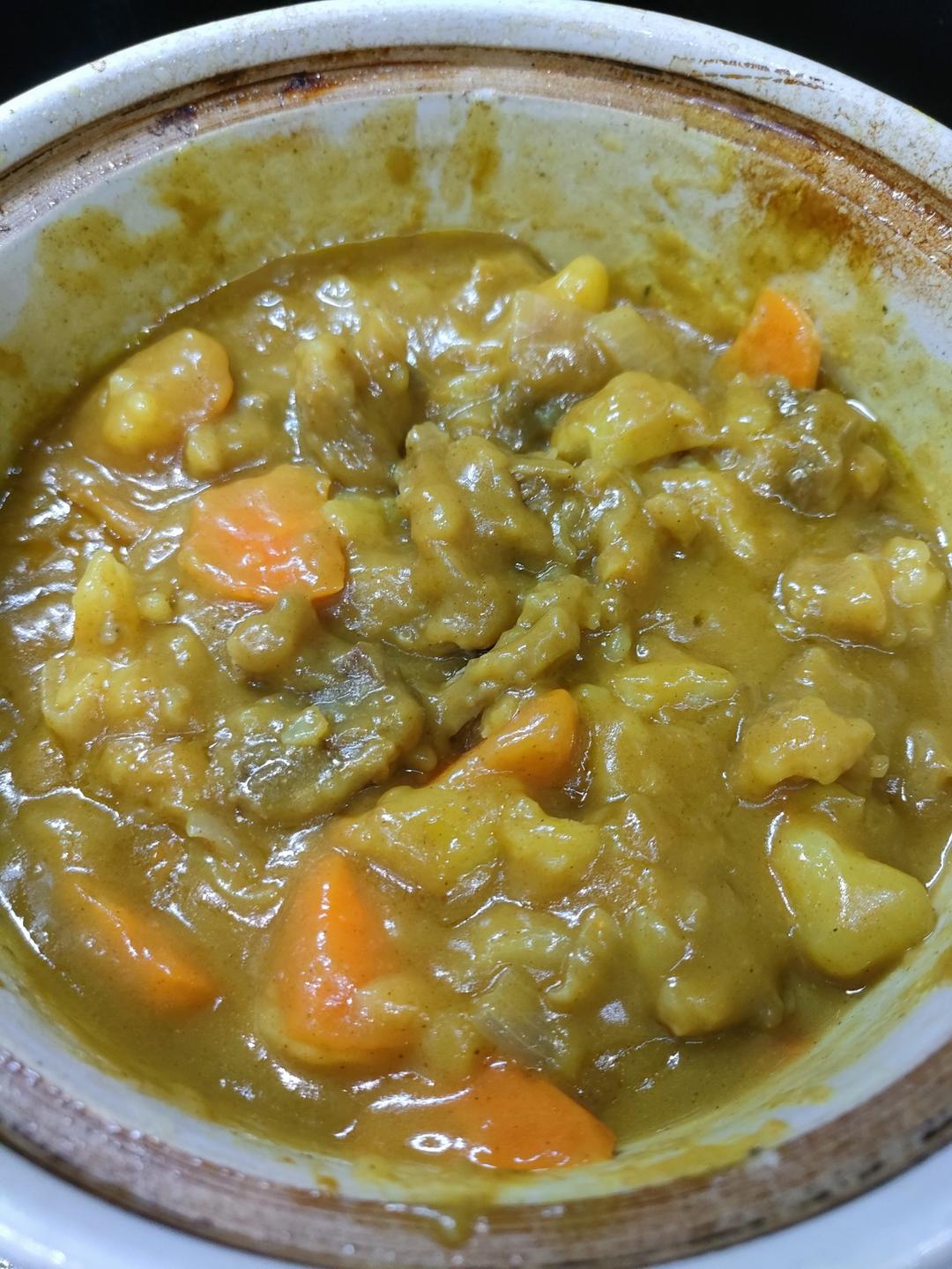咖喱土豆炖牛腩