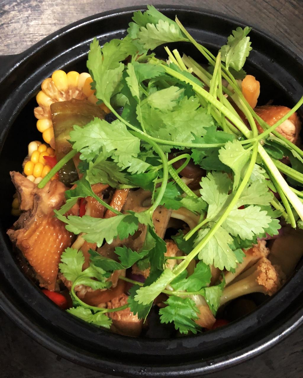 干锅鸡煲