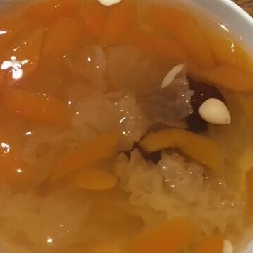 养颜美容[银耳木瓜润肤汤]
