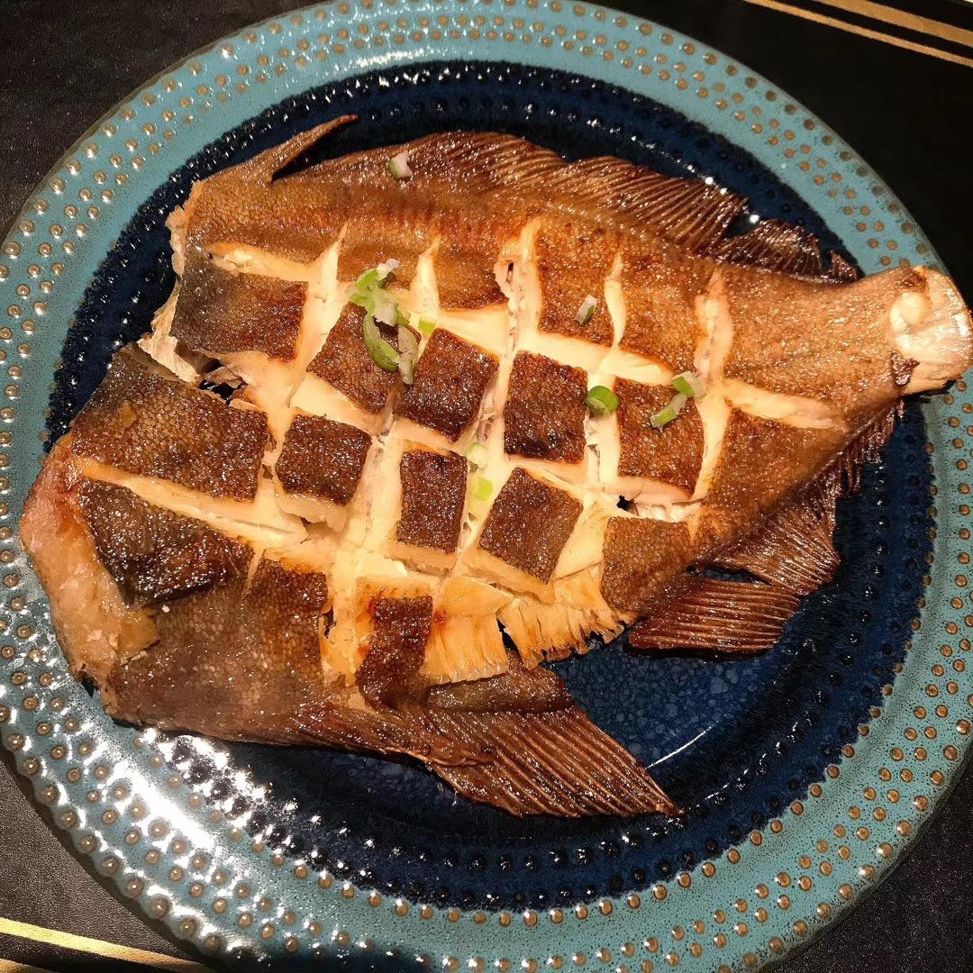 图解“煎鱼~入味又不破皮”的简单方法