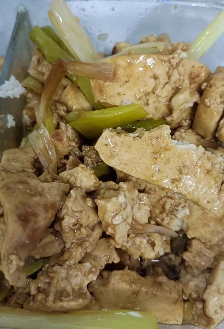 葱烧豆腐