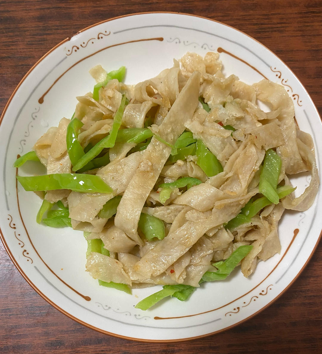 烧烤风味面筋丝炒青椒