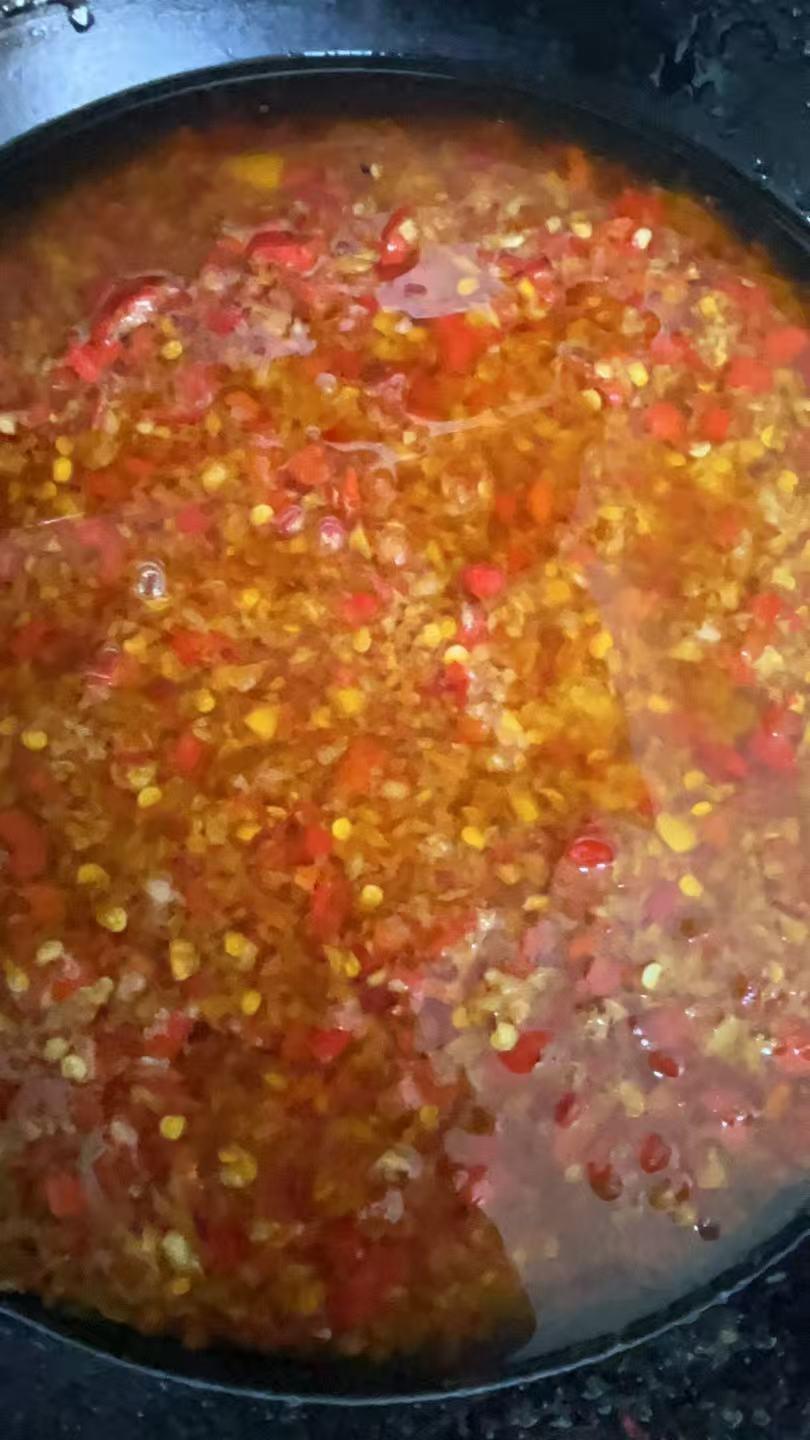 蒜蓉辣酱——隆江猪脚饭的绝配