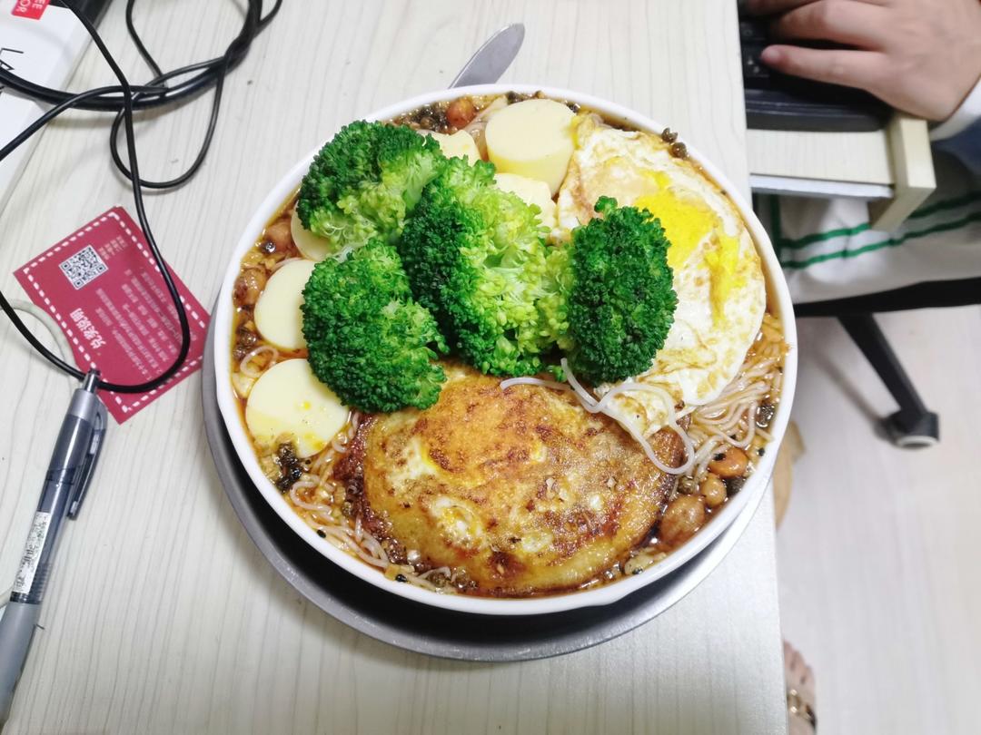 一碗热汤面