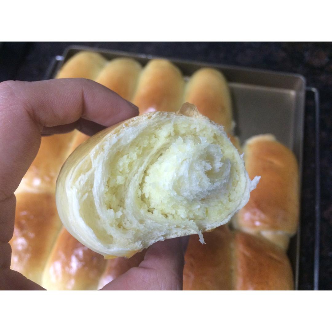 椰蓉面包卷