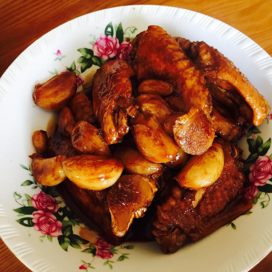 金蒜焖鸡翅