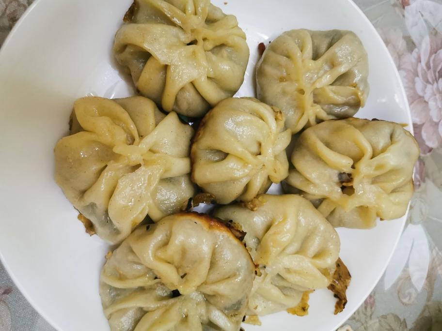 抗疫宅家茄子水煎包