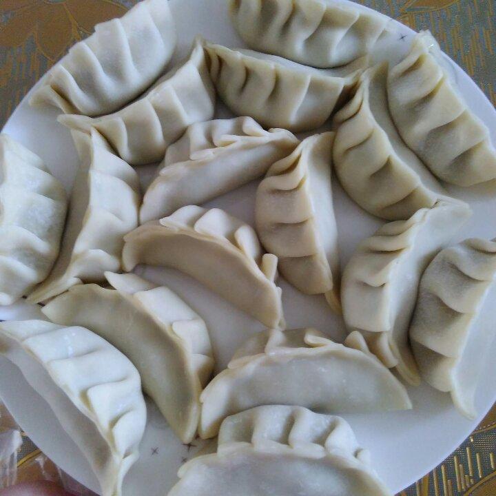 芹菜猪肉饺