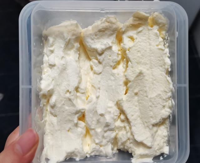 可冷冻保存的黄油淡奶油|消耗淡奶油、可裱花、超浓奶香味