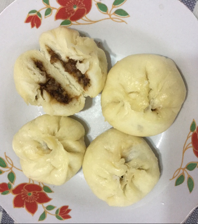 酱肉包