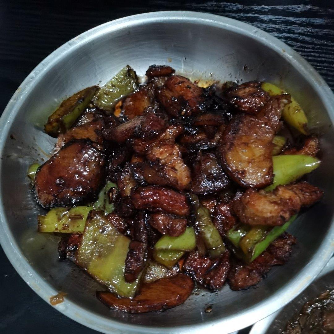 五花肉干煎土豆