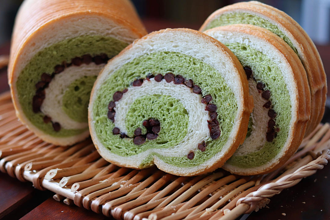 高颜值の抹茶蜜豆车轮吐司，详细做法一学就会的做法