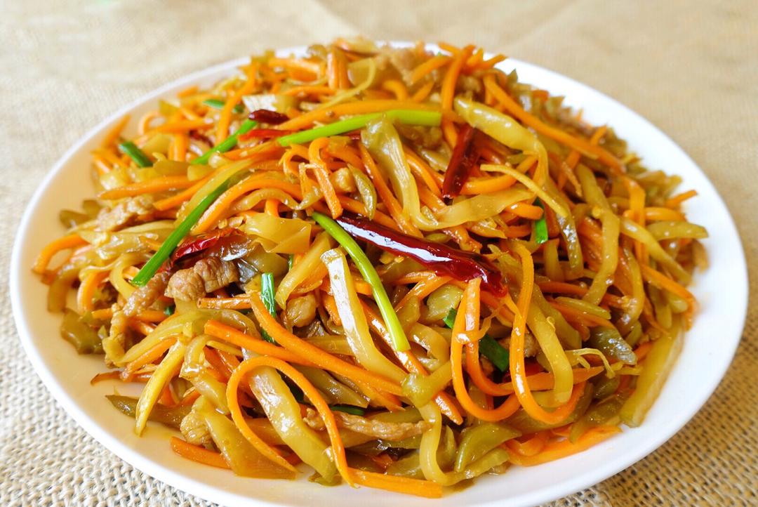 榨菜炒胡萝卜的做法 步骤14