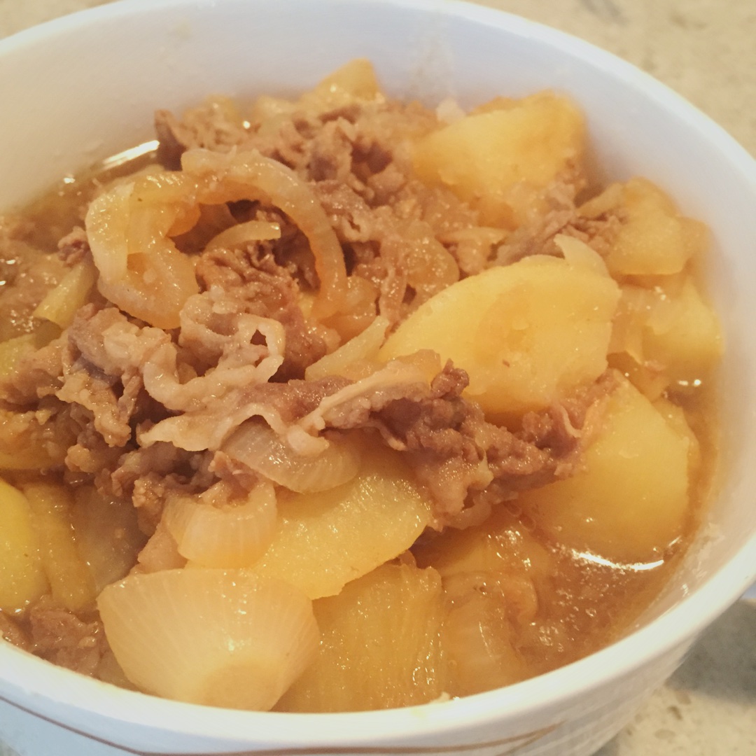 『思い出の料理』日式土豆炖牛肉的做法 步骤6