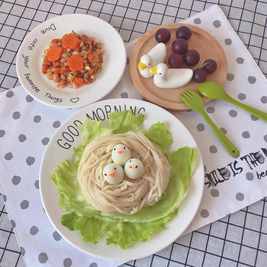 饥饿的小鸟面条