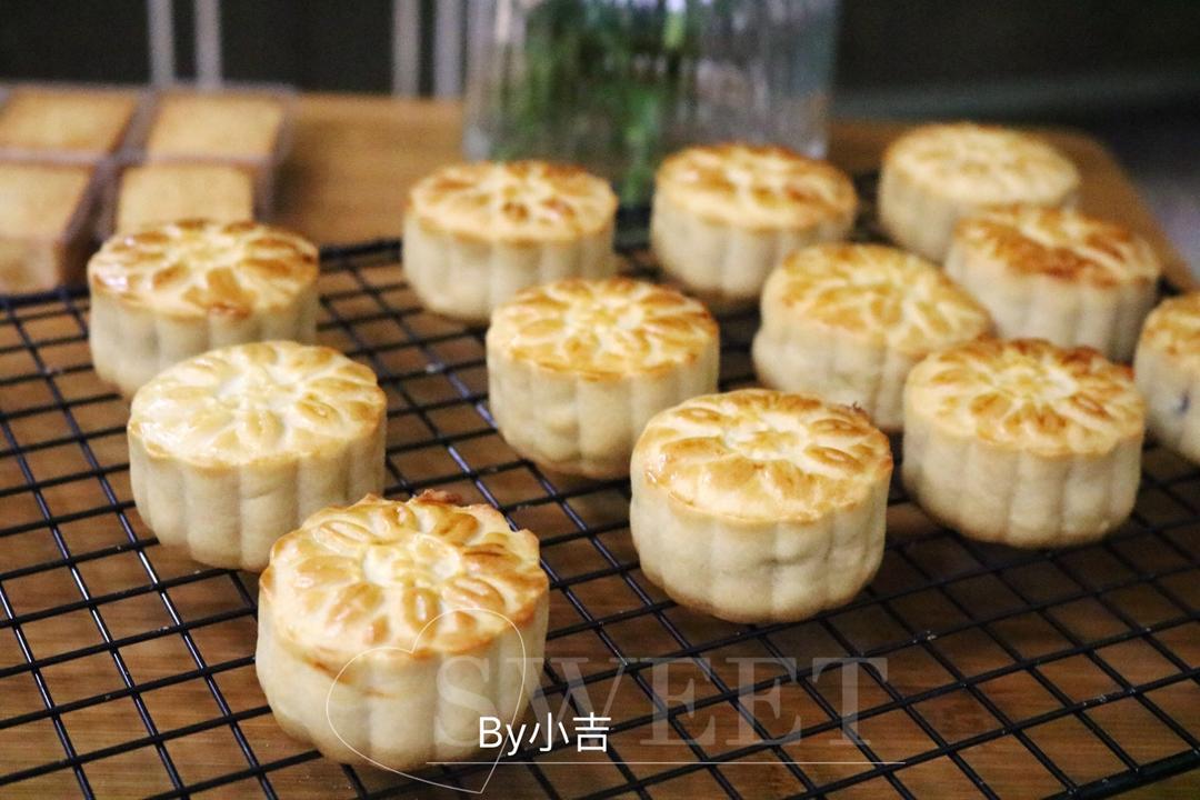 广式月饼(奶黄椰蓉提子馅)