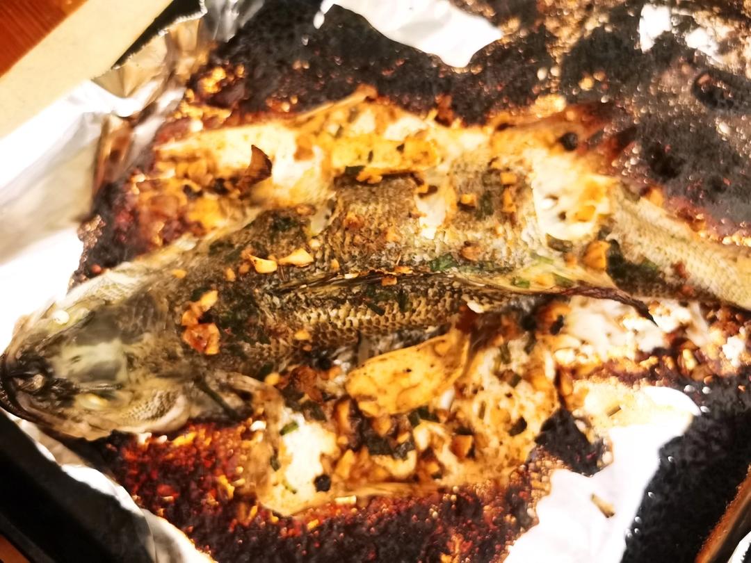 超简单的烤鲈鱼🐟