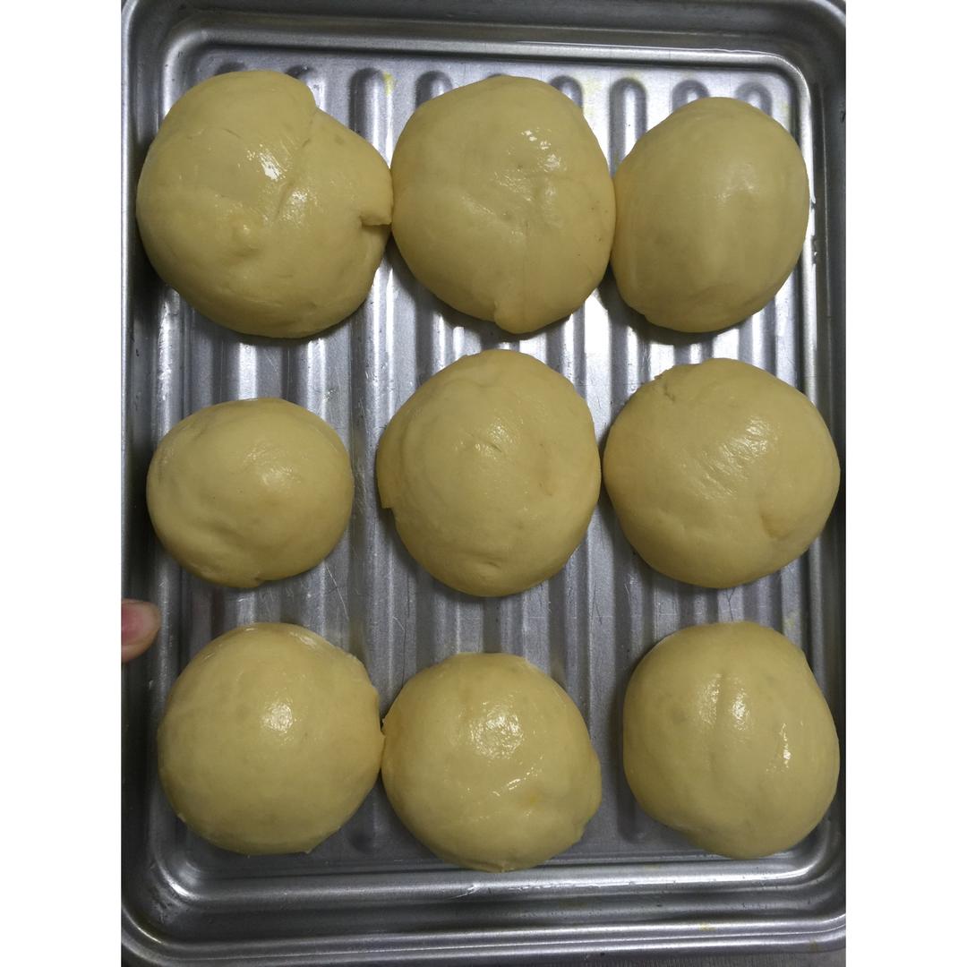 大人小孩都爱不释口的【蜂蜜牛奶小餐包】