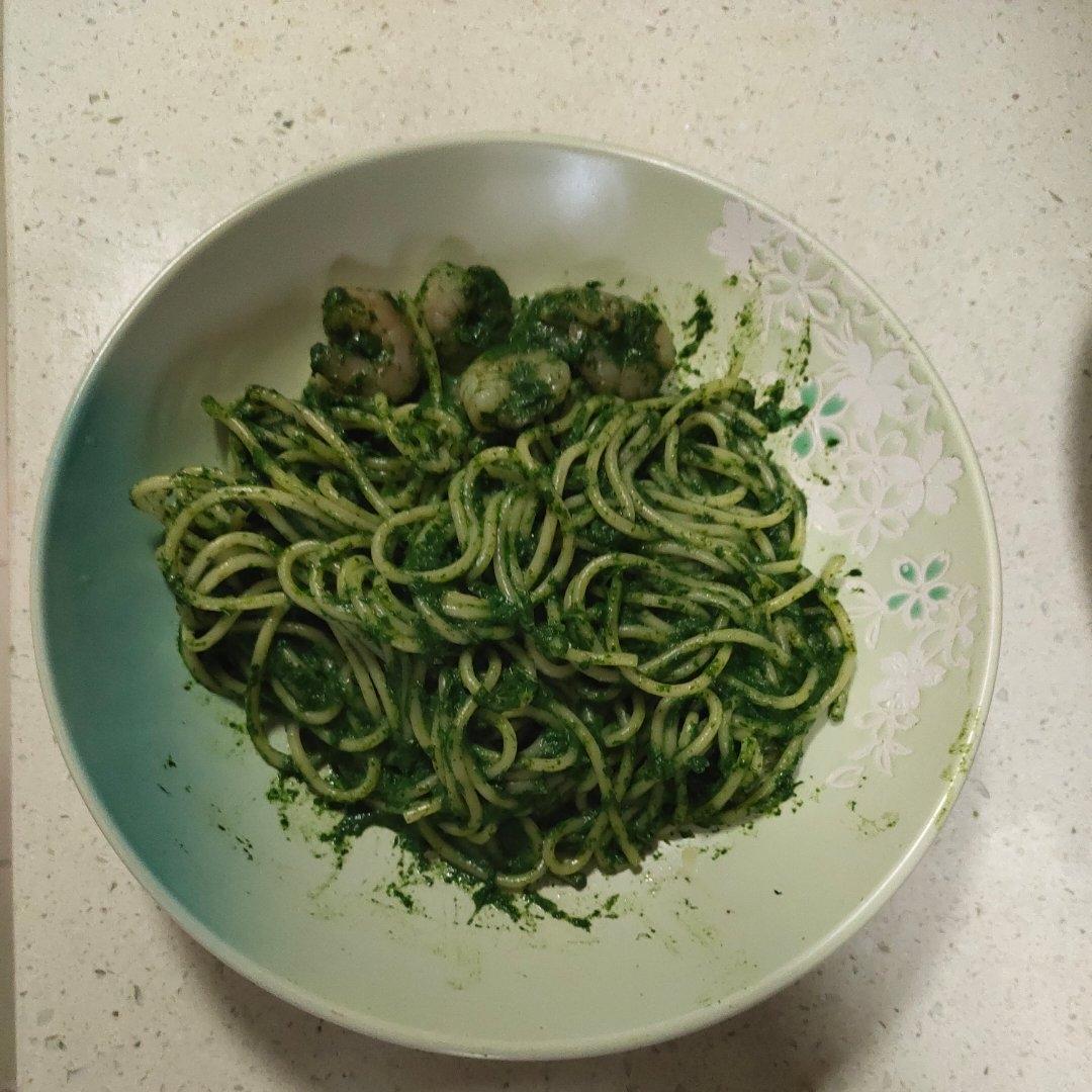低脂奶香菠菜虾仁意面