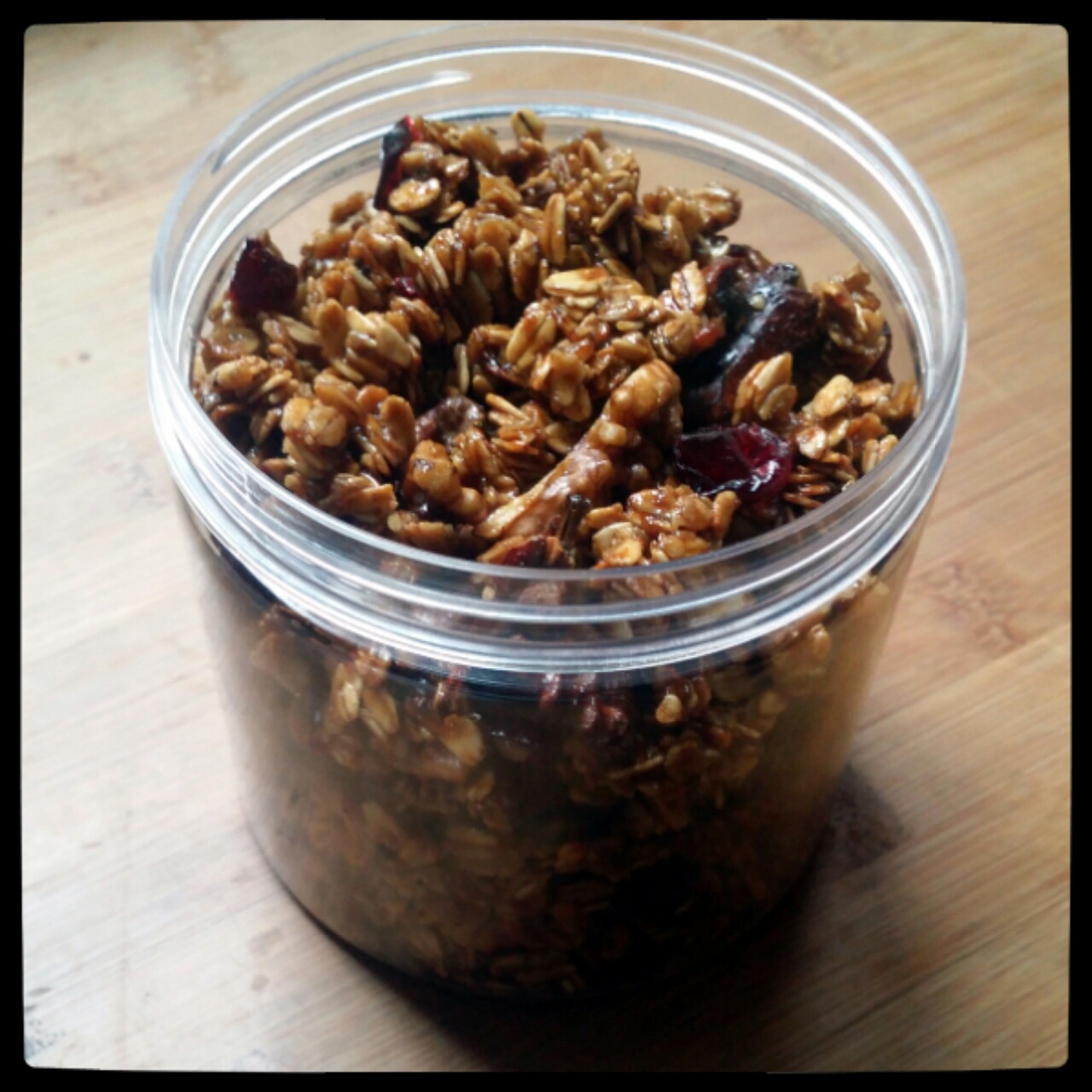 格兰诺拉核桃水果干燕麦片