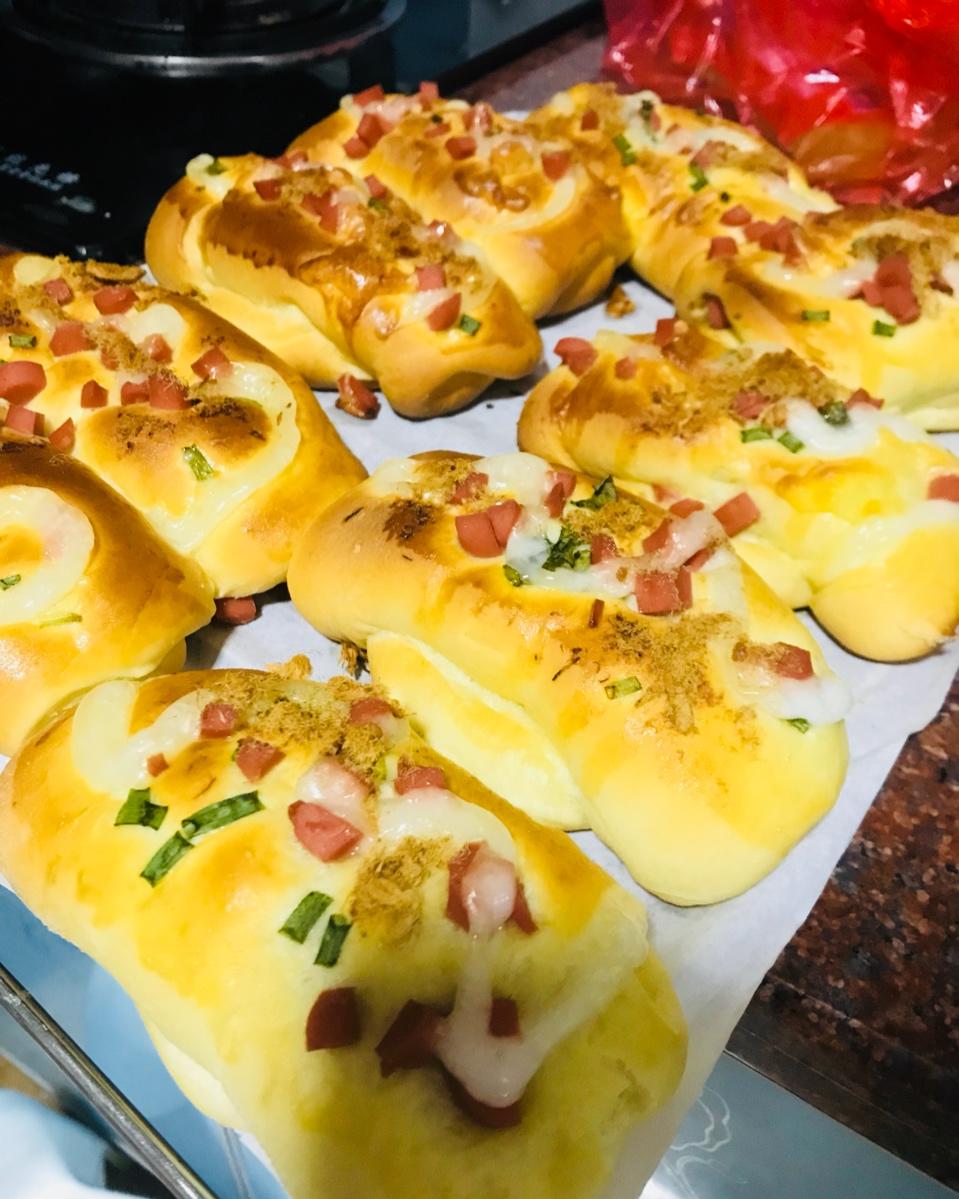 香葱火腿肉松面包