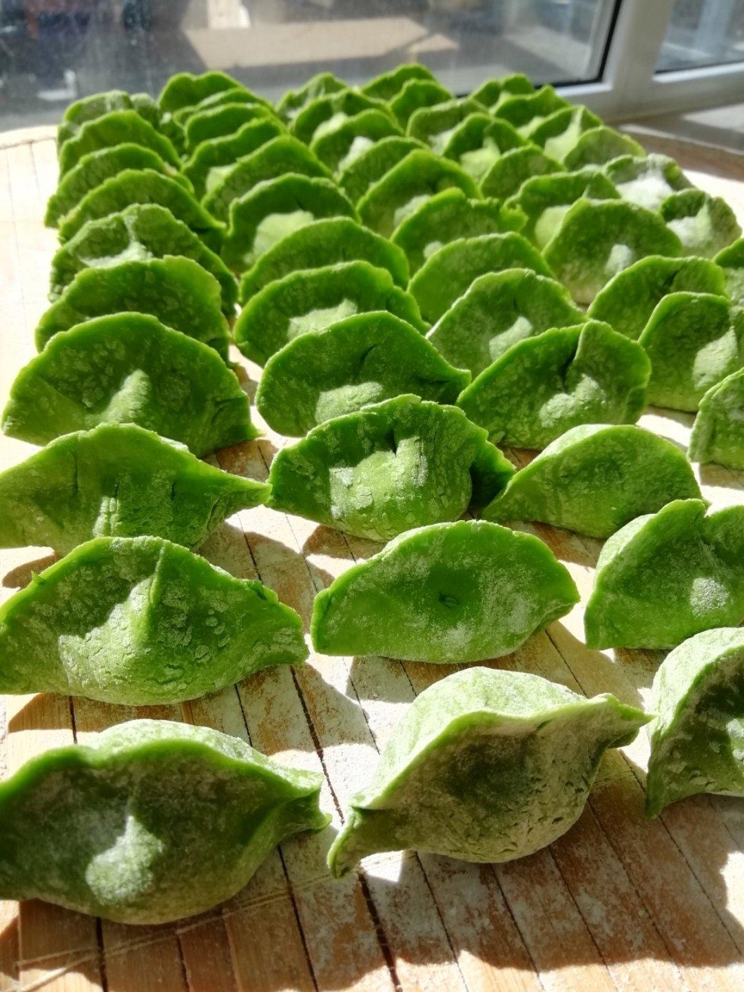 芹菜猪肉饺子（超详细）