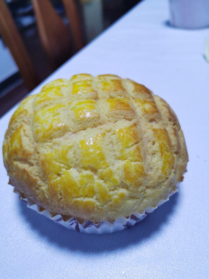 好吃到炸裂的港式菠萝包（附带制作酥皮的小视频）