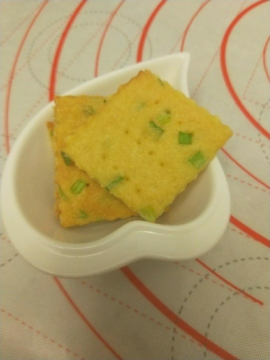 无糖香葱苏打咸饼干