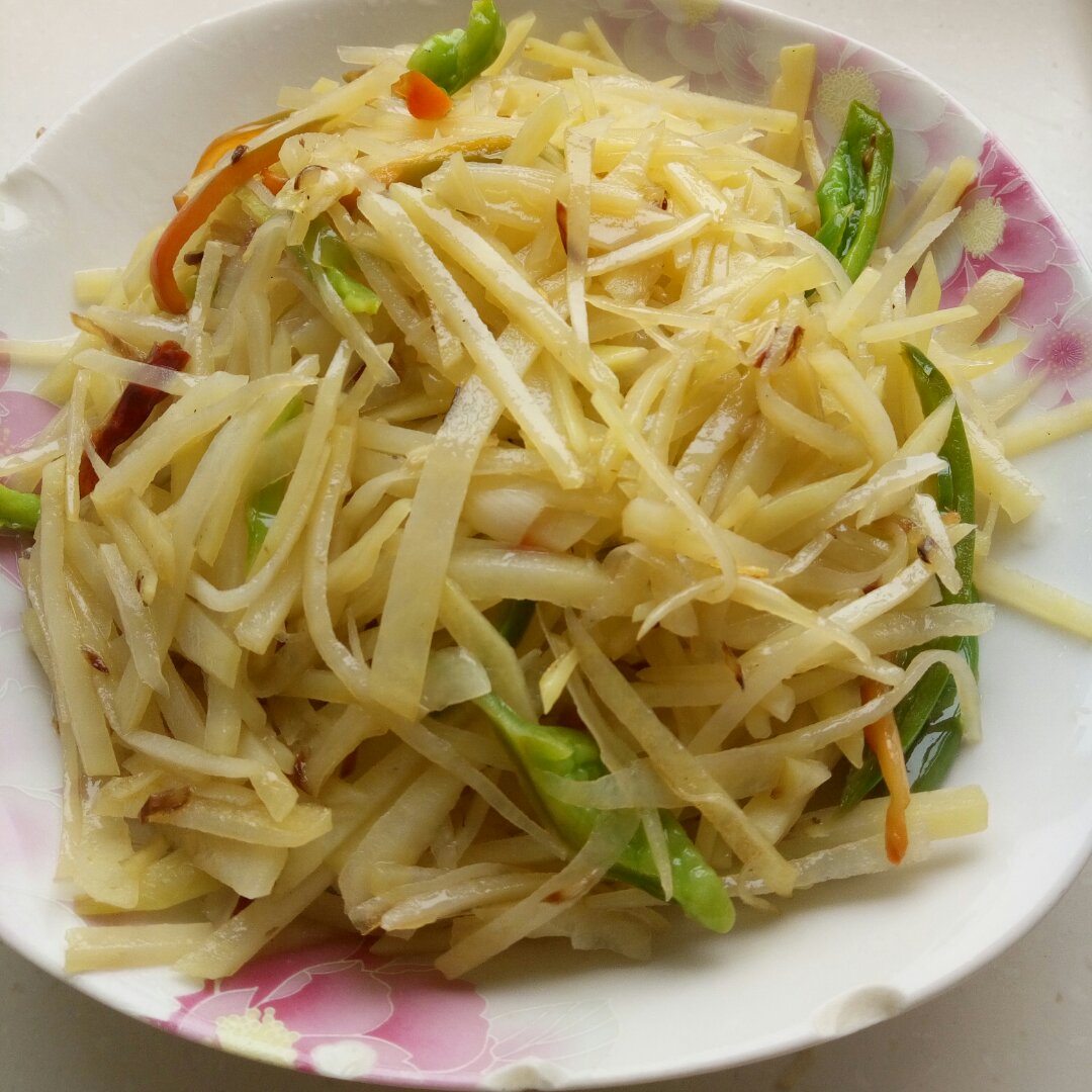 酸辣土豆丝-不用再愁不辣不酸了
