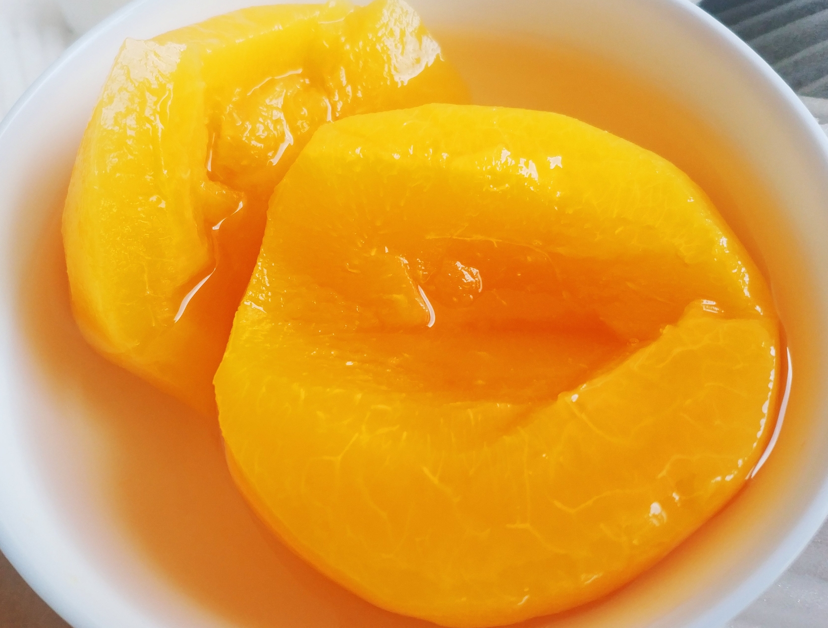 糖水黄桃罐头（无添加剂可保存1年，不软的方法）