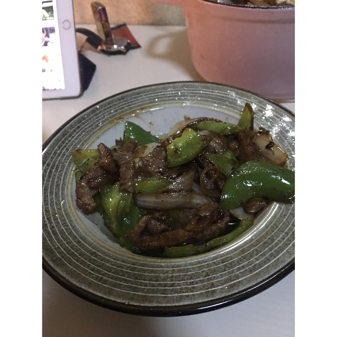 【黑椒牛柳】
