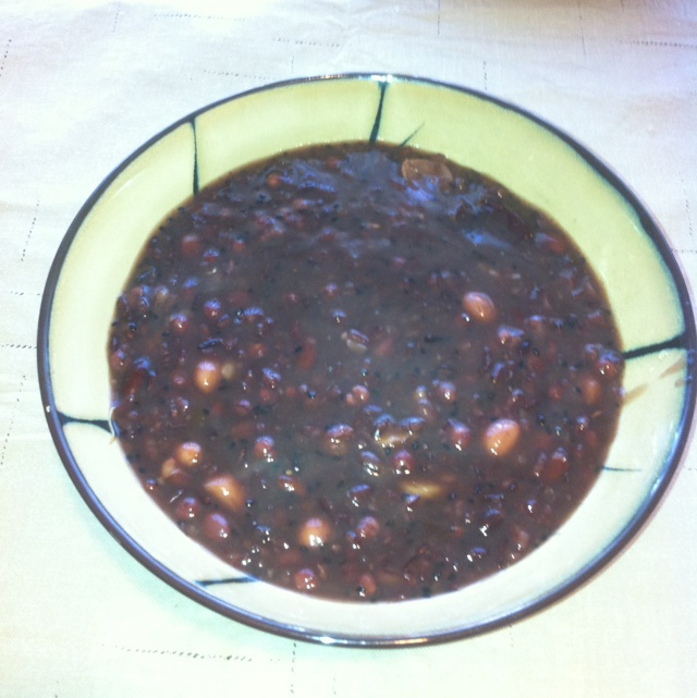 红豆黑米美颜粥