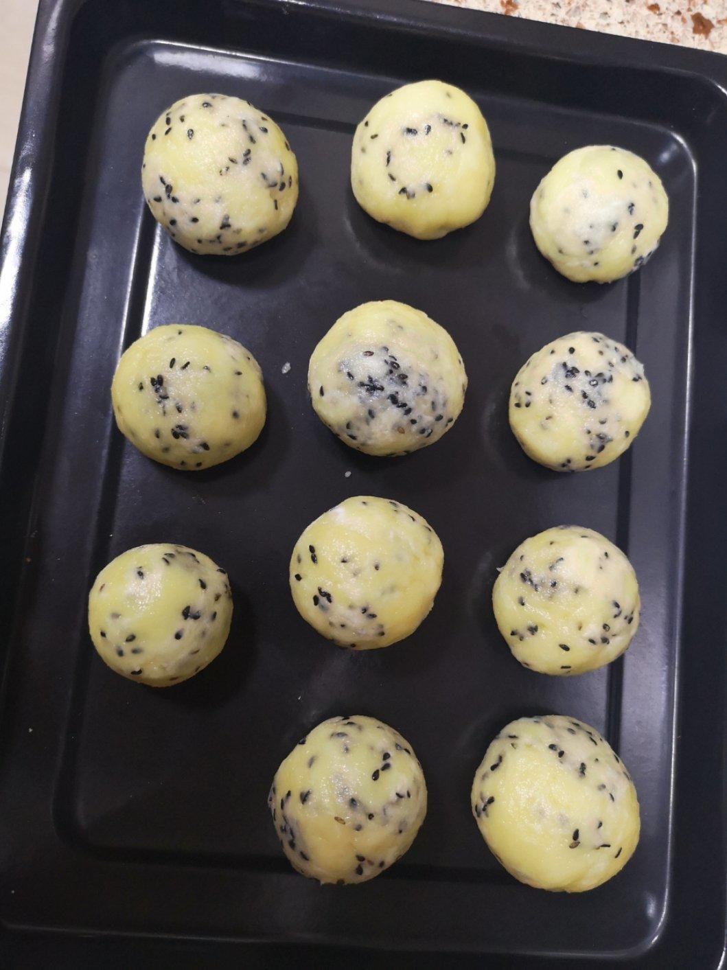 芝麻味麻薯