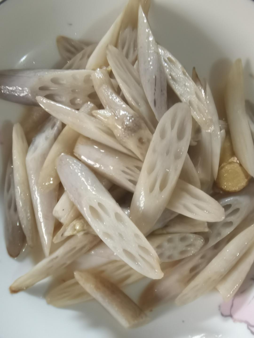 清炒藕带   湖北特色菜肴