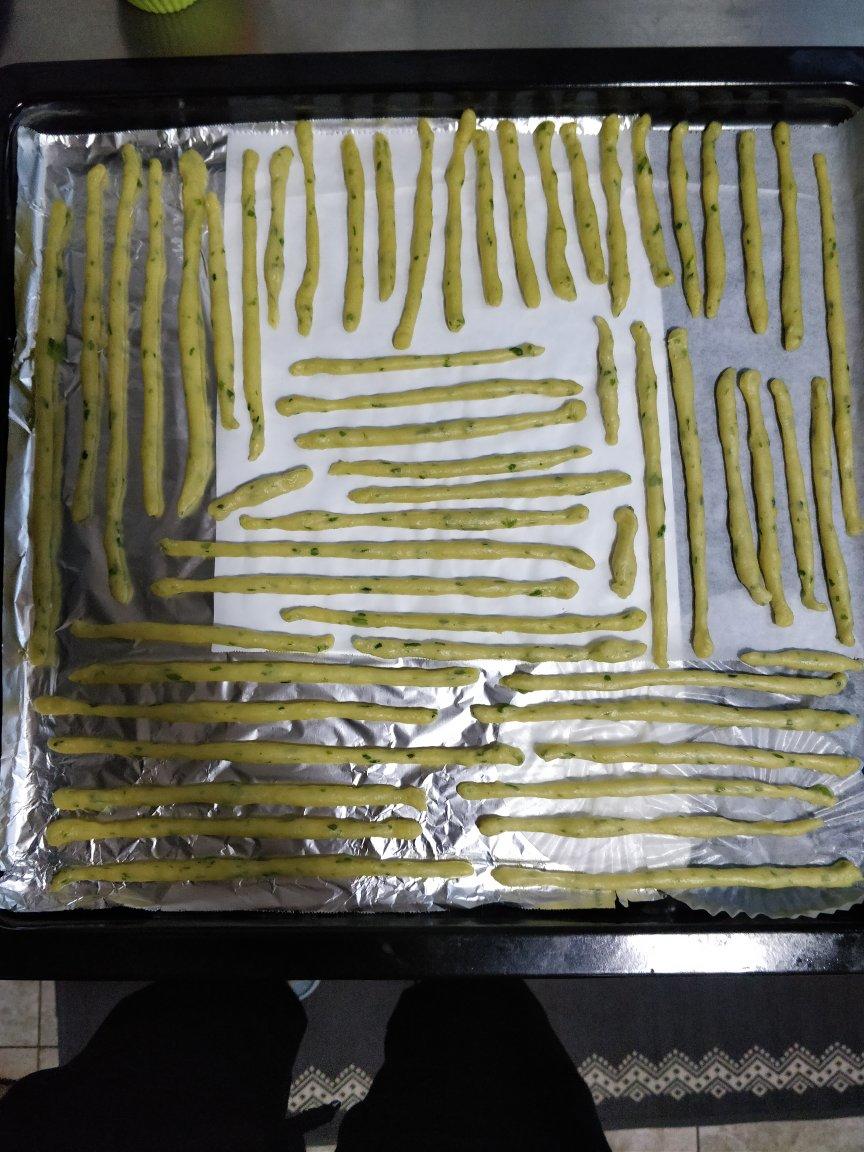 宝宝香酥饼干棒（虾味，奶香，葱香三口味）