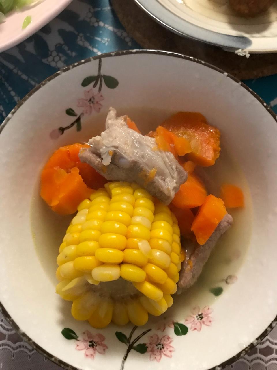 玉米排骨汤