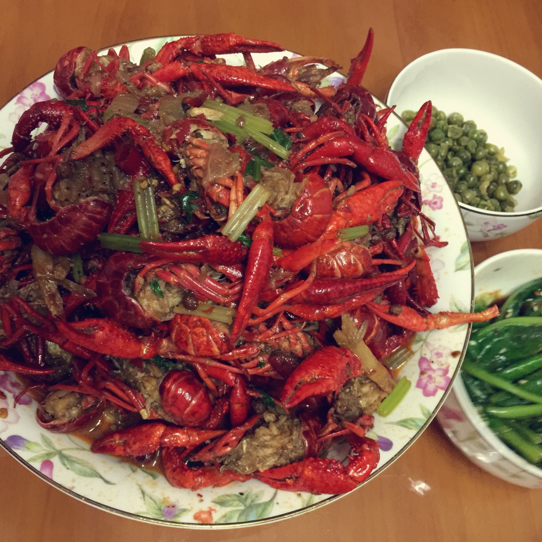 香辣小龙虾-超详细处理干净步骤！