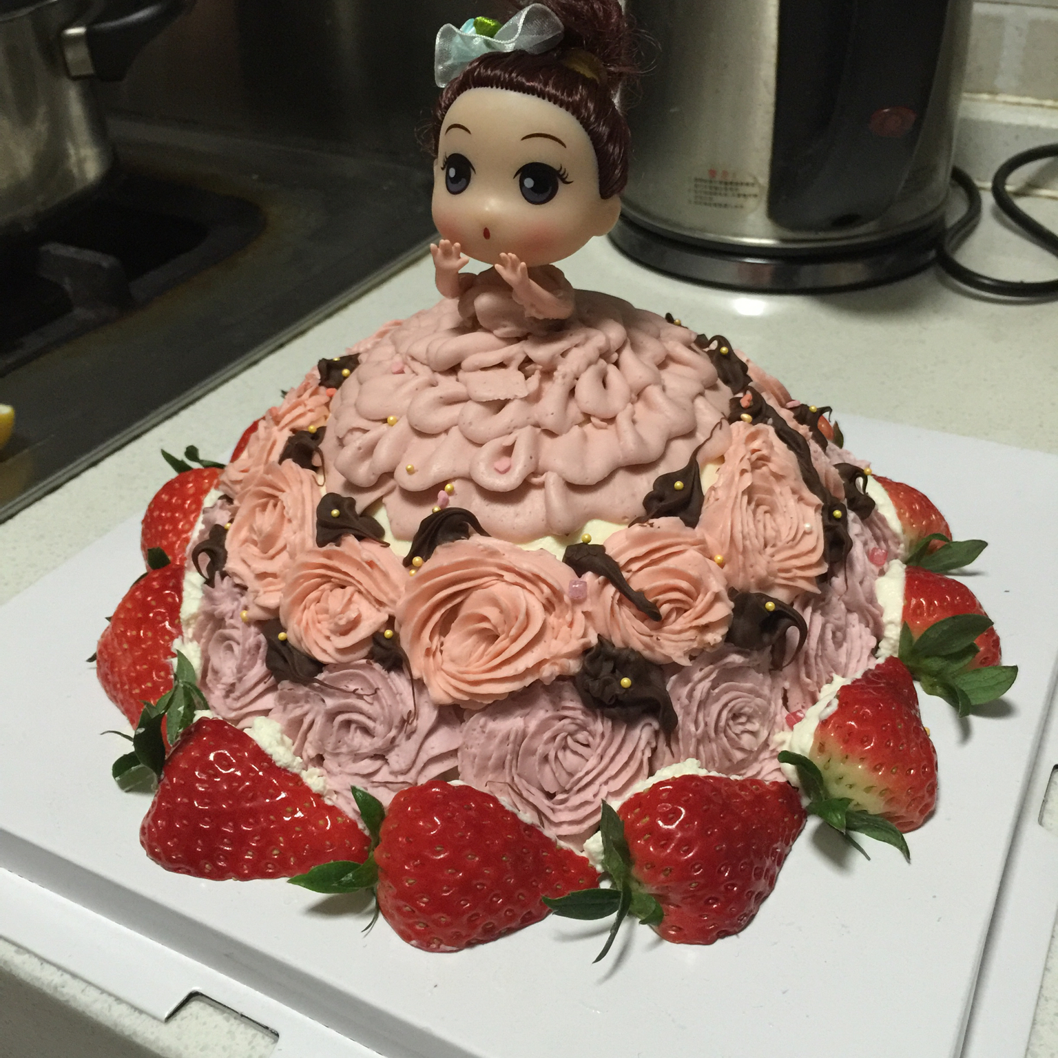 梦幻时尚的芭比蛋糕