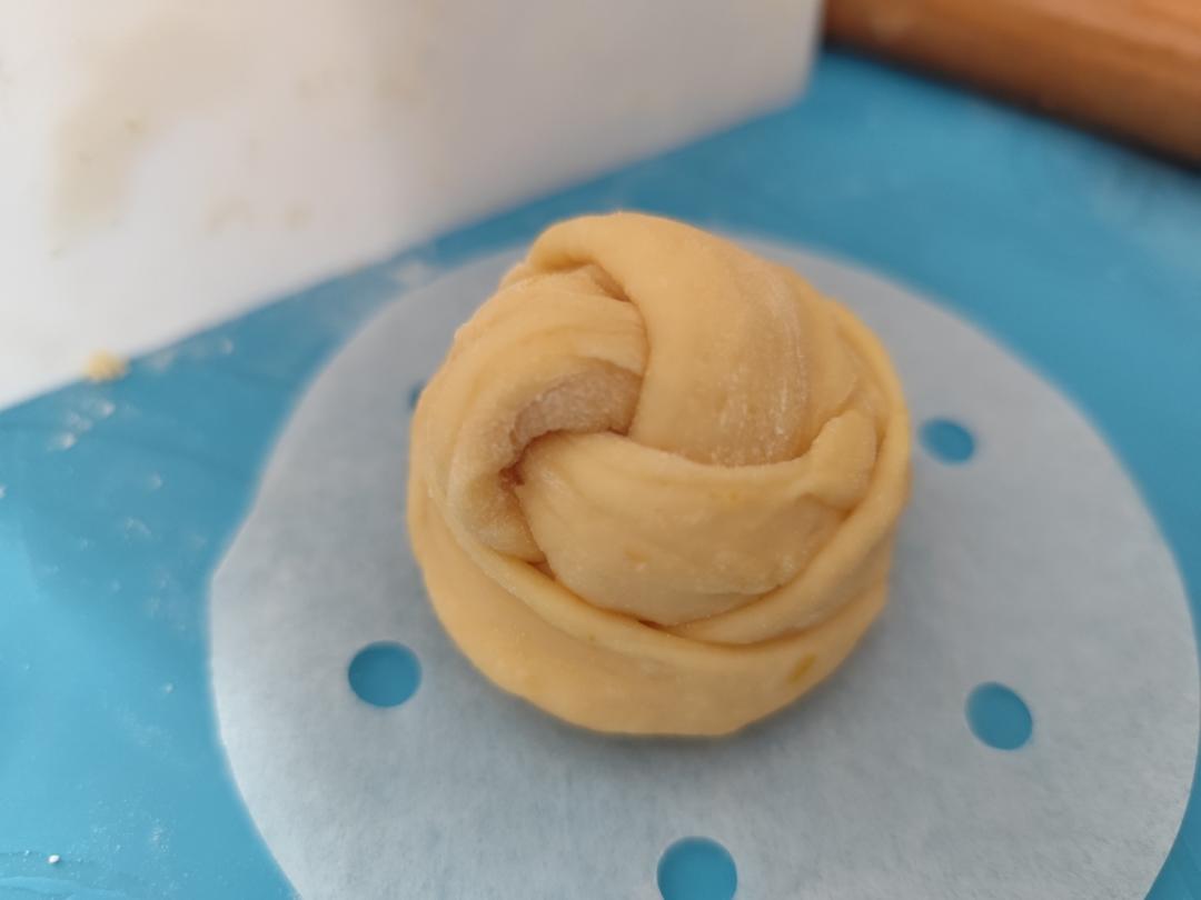可以给宝宝当辅食的单纯版南瓜馒头，含玫瑰花、刺猬、南瓜造型馒头做法