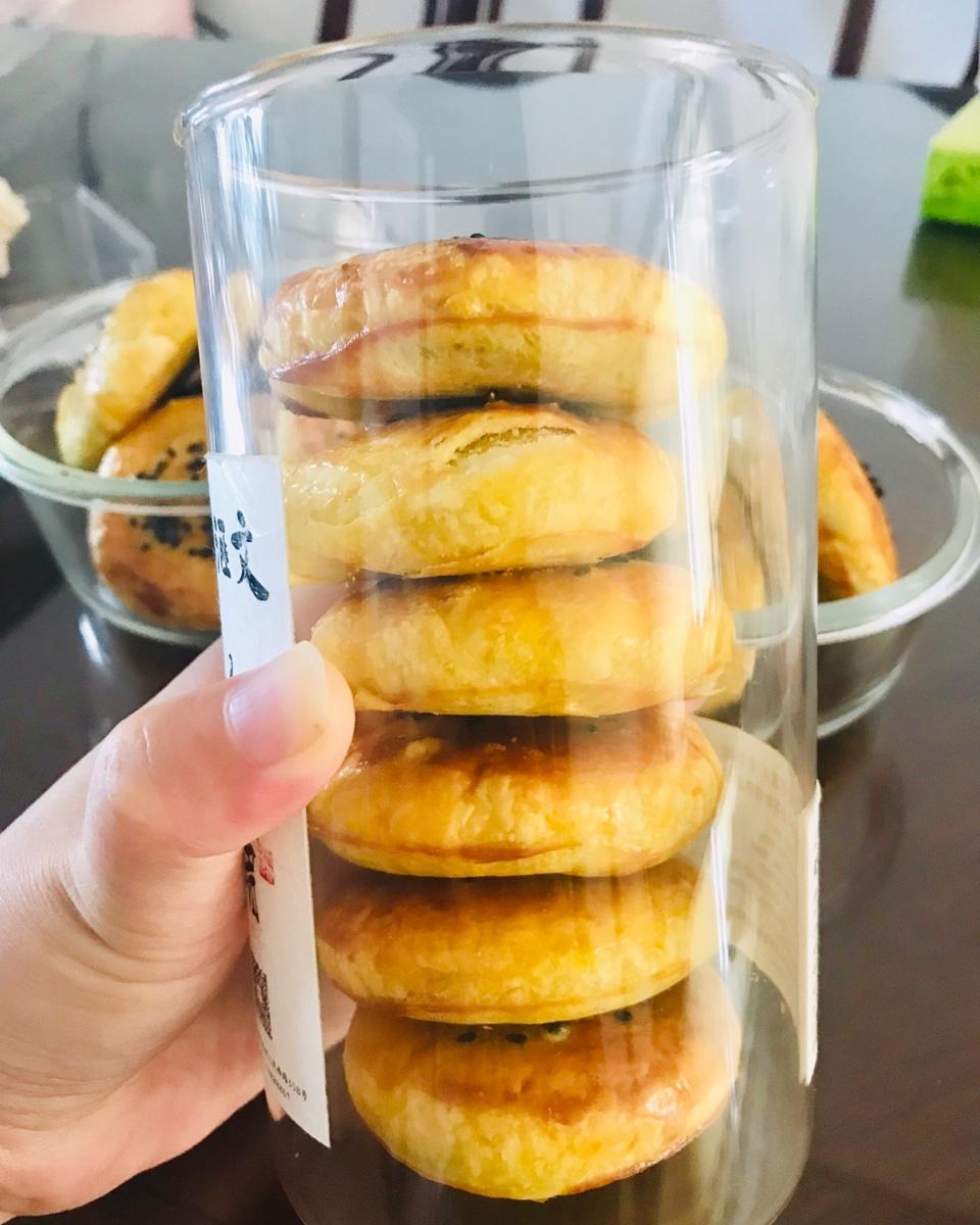 酥得掉渣的南瓜红豆饼